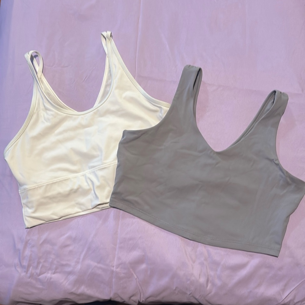 This listing is for both sports bras